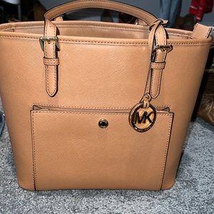 Michael kors purse 👜